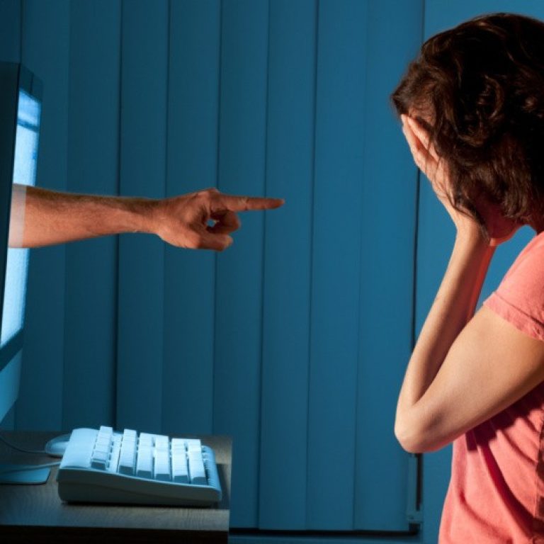 cyber-bullying-photo
